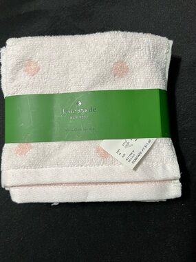 kate spade White Terry Wash Cloths with Pink Polka Dots - Set of 4